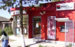 BRD Groupe Société Générale a semnat cu APIA conventii noi pentru finantarea fermierilor item-thumbnail
