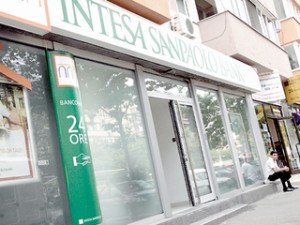 Intesa Sanpaolo, profit net de 3 mil. euro in Romania, la noua luni item-thumbnail