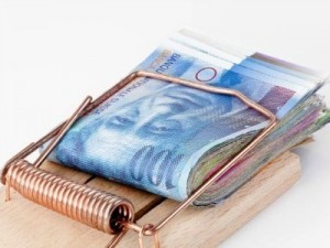Premiera in Romania: instanta a decis inghetarea platii ratelor unui credit in franci pana la solutionarea pe fond a procesului item-thumbnail