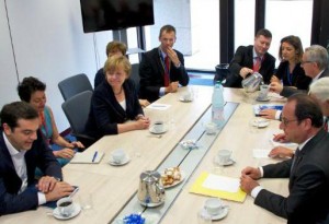 Acord de salvare a Greciei. Juncker: Suntem satisfacuti de acordul la care am ajuns. Dupa ce acordul va fi finalizat, vom recapitaliza bancile – 25 mld euro pentru recapitalizarea lor item-thumbnail