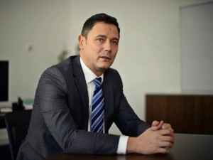 Sergiu Manea, BCR: Prin limitarea nivelului dobânzii, legiuitorul vrea să excludă ratele exagerate ale creditelor. Dar plafonarea dobânzii limitează accesul la credit item-thumbnail
