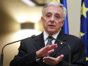 Mugur Isărescu: ”Banca Națională nu vrea să omoare creditarea. Cautăm un dozaj adecvat împreună cu industria bancară și factorii politici” item-thumbnail