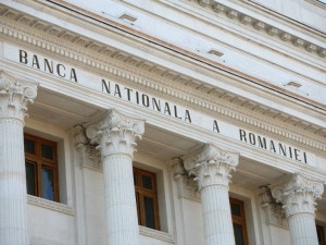 Temerile BNR: decelerarea economiei, tensiunile din piața forței de muncă și riscurile cu inflația item-thumbnail