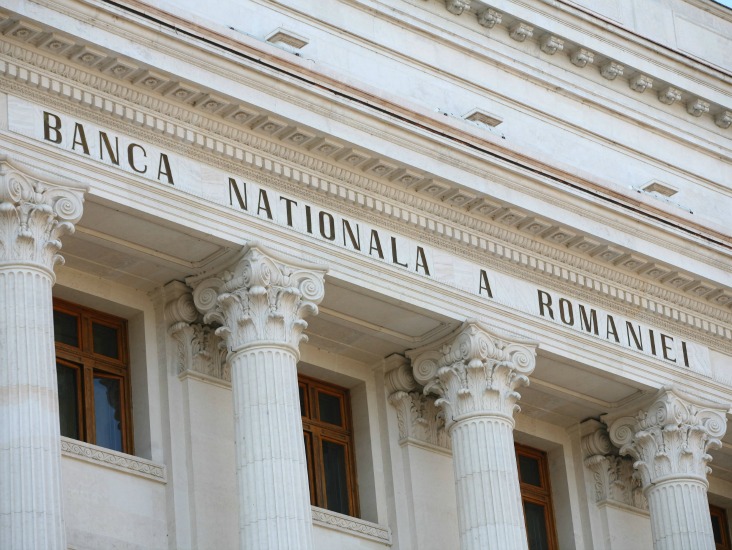 Temerile BNR: decelerarea economiei, tensiunile din piața forței de muncă și riscurile cu inflația Temerile BNR: decelerarea economiei, tensiunile din piața forței de muncă și riscurile cu inflația