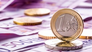 Curs valutar BNR: Euro, la maximul tuturor timpurilor. Analiştii consideră că moneda euro ar putea trece de 4,7 lei până la Crăciun item-thumbnail