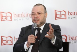 ARB cere introducerea unui curs de educație financiară obligatoriu în școli item-thumbnail