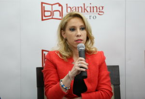 Ioana Pârvu, BRD: ”Luptăm împotriva unei mentalități, care determină românii să scoată banii de pe card de la ATM și să plătească factura cu bani cash, la casierie” item-thumbnail