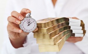 Analiză UniCredit Bank: Politica fiscală, cea mai mare ameninţare pentru stabilitatea macroeconomică. Dobanda cheie va creşte din februarie 2018. Ce va prefera BNR: stabilitatea dobânzilor sau stabilitatea cursului de schimb? item-thumbnail