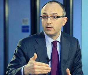 UniCredit Bank listeaza la Bursa de Valori Bucuresti obligatiuni corporative de 610 milioane lei. Rasvan Radu, CEO: in Romania suntem prima banca ce lanseaza noi structuri de investitii item-thumbnail