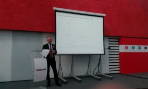 Sorin Drăgulin, UniCredit Bank: Posibilitatea de a aplica pentru credite online va aduce un număr limitat de clienți băncilor item-thumbnail