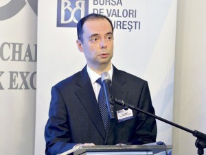Românii, codaşi la educație financiară. Lucian Anghel, BVB: Românii, la întrebarea “Este sigur să îți pui toate ouăle în același coș?” nu au știut să răspundă item-thumbnail