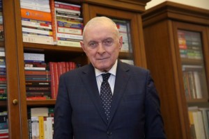 Adrian Vasilescu, BNR: ”România în Zona Euro: dacă sau când?” item-thumbnail