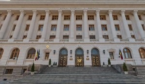 BNR lansează o bancnotă aniversară pentru colecționare, dedicată împlinirii a 100 de ani de la Marea Unire de la 1 Decembrie 1918 item-thumbnail