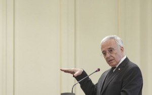 Guvernatorul refuză întâlnirea cu Daniel Zamfir. Isărescu: asemenea dezbateri trebuie să aibă loc fără presiuni, fără conotații acuzatoare și trebuie să fie bine pregătite item-thumbnail