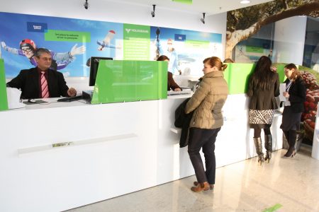 Volksbank pregateste o surpriza clientilor imprumutati in franci elvetieni: conversia creditului la un curs de 2,38 lei/chf