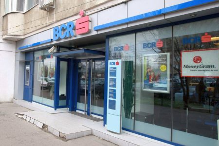 Criza din Grecia genereaza prima decizie radicala din partea unei banci romanesti: BCR suspenda schimbul valutar online