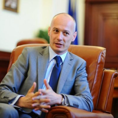 Bogdan Olteanu, BNR: Darea in plata trebuie sa se adreseze doar cazurilor sociale si nu trebuie sa cuprinda si creditele Prima Casa pentru ca programul sa continue