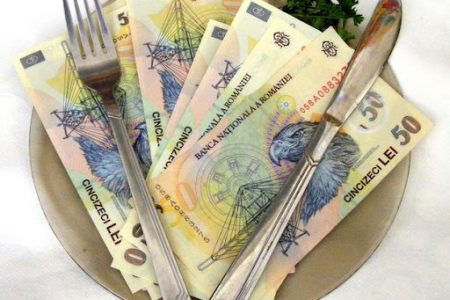 BNR: Romanii au credite în valoare de 80,16 miliarde de lei