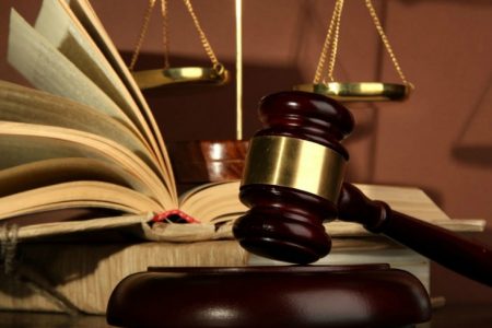 Curtea Constitutionala a respins exceptia invocata de catre banci la Legea privind clauzele abuzive