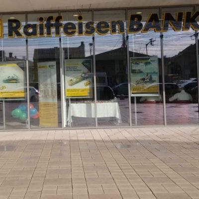 Raiffeisen Bank a inaugurat prima agenție «self service» la Cluj. Oana-Delia Radu: ”Invităm clienții noștri să descopere alt mod de a face banking la Raiffeisen Bank!”