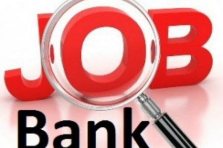 Banca Românescă angajează. Experiența în e-commerce, un must