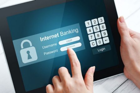 Șase pași ca să folosești serviciul de internet banking pentru a câștiga timp și bani