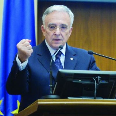 Mugur Isărescu: BNR îşi va îndeplini în acest an cele două mandate – stabilitatea preţurilor şi stabilitatea financiară