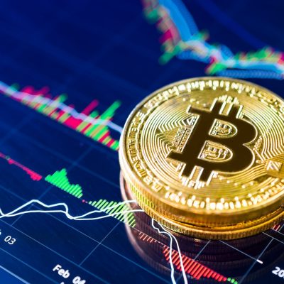 Bitcoin-ul şi monedele fiduciare nu sunt rivale, iar tehnologia blockchain poate ajuta băncile prin  tranzacţii mai sigure, mai rapide