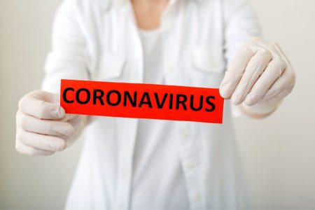 Băncile din România promovează măsuri de prevenție împotriva răspândirii noului coronavirus. Cu ce recomandări vine CPBR pentru clienți
