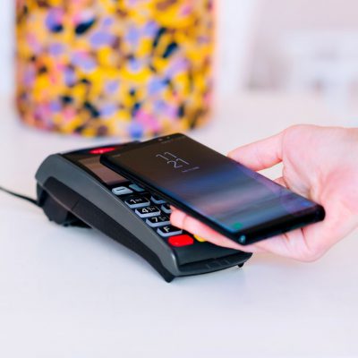 BT Pay vine cu noi opţiuni pentru banking de acasă: acum poți adăuga în aplicație și cardurile emise de alte bănci sau de fintech-uri