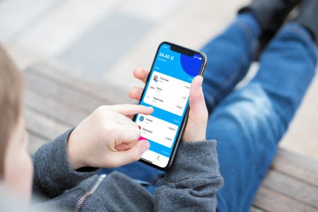 După Londra, Revolut Junior se lansează și în România