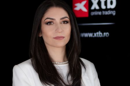 Irina Cristescu, XTB România: Cum se pot proteja investitorii români de scăderea Bitcoin. Cele 7 principii de management al riscului care fac diferența între succes și eșec în investiții