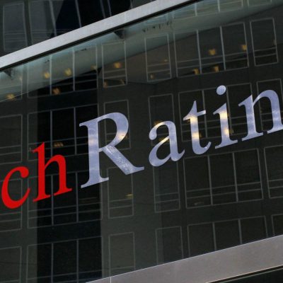 Fitch confirmă ratingul României la “BBB minus”, cu perspectivă negativă și subliniează importanța implementării reformelor structurale asociate PNRR