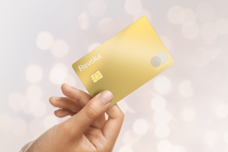 Revolut lansează, în ediție limitată, cardul Gold placat cu aur de 24 K. În ce țări poate fi comandat