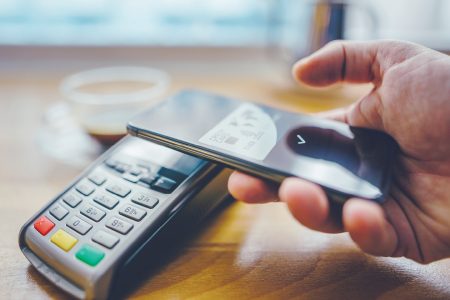 UniCredit Bank lansează cardurile de debit virtuale pentru clienți persoane fizice