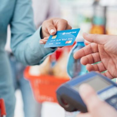 #Dreptullabanking: Tranzacțiile de plată cu cardurile au crescut cu 60% în doi ani, pe fondul pandemiei