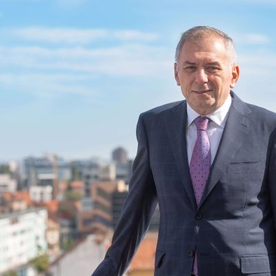 Horia Ciorcilă anunță că Banca Transilvania este deschisă la noi achiziții. Banca de la Cluj a făcut profit de aproape 1,8 miliarde de lei în 2021 și a ajuns la peste 1 milion de credite în sold