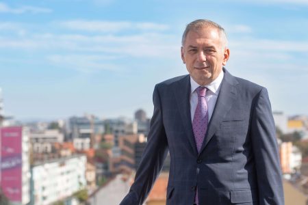 Horia Ciorcilă anunță că Banca Transilvania este deschisă la noi achiziții. Banca de la Cluj a făcut profit de aproape 1,8 miliarde de lei în 2021 și a ajuns la peste 1 milion de credite în sold