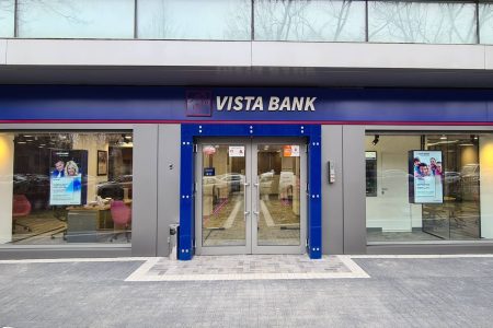 FOTO. Cum arată Sucursala Centrală a Vista Bank după modernizare
