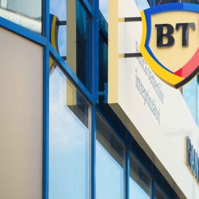 Banca Transilvania sprijină cetățenii ucraineni refugiați în România. Site-ul băncii oferă o secțiune și call center în limba ucrainiană și zero costuri pentru serviciile bancare de bază