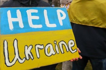 #HelpUkraine. Utilizatorii Revolut România pot face donații către Crucea Roșie pentru populația din Ucraina
