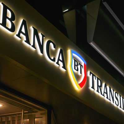 Antreprenorii pot semna online contractele de credit cu Banca Transilvania. TOP 10 soluții  pentru banking la distanță