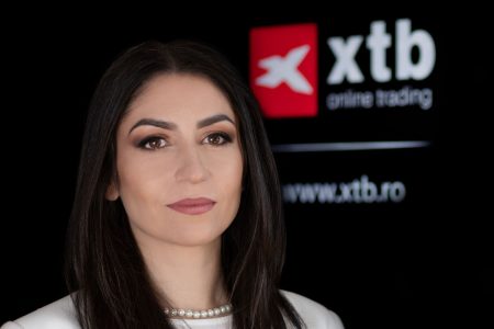 XTB intră în top 5 cei mai mari brokeri din lume. Irina Cristescu: Devine tot mai populară, inclusiv în România, ideea de a strânge bani albi pentru zilele negre sau de a pune economiile la treabă, cu un randament mai bun decât la bancă