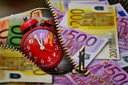 FMI: Băncile centrale trebuie să ia măsuri decisive pentru a contracara inflaţia. Pandemia şi războiul din Ucraina servesc ca teste de stres pentru cadrul politicii monetare