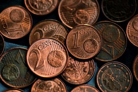 5 motive pentru care Comisia Europeană vrea să retragă din circulație monedele de 1 și 2 eurocenți