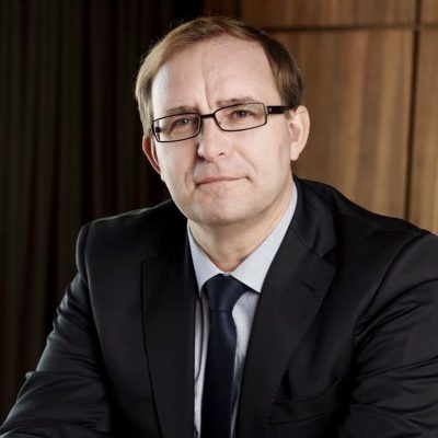 Cum a performat Raiffeisen Bank în primele 9 luni? Zdenek Romanek, CEO: “Rezultatele foarte bune înregistrate de bancă dovedesc că suntem pregătiți să ne continuăm dezvoltarea și drumul spre succes, indiferent de contextul economic”