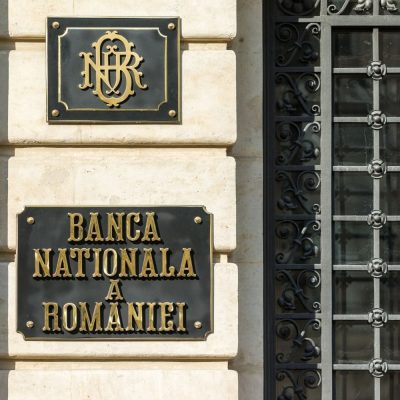 Ministerul Finanţelor a împrumutat luni aproape 480 milioane de lei de la bănci, cu o dobândă de 8,31% pe an