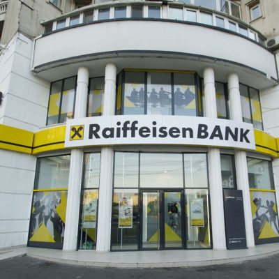 Raiffeisen Bank a început restituirea sumelor stabilite de amenda ANPC, aproximativ 21,7 milioane de euro